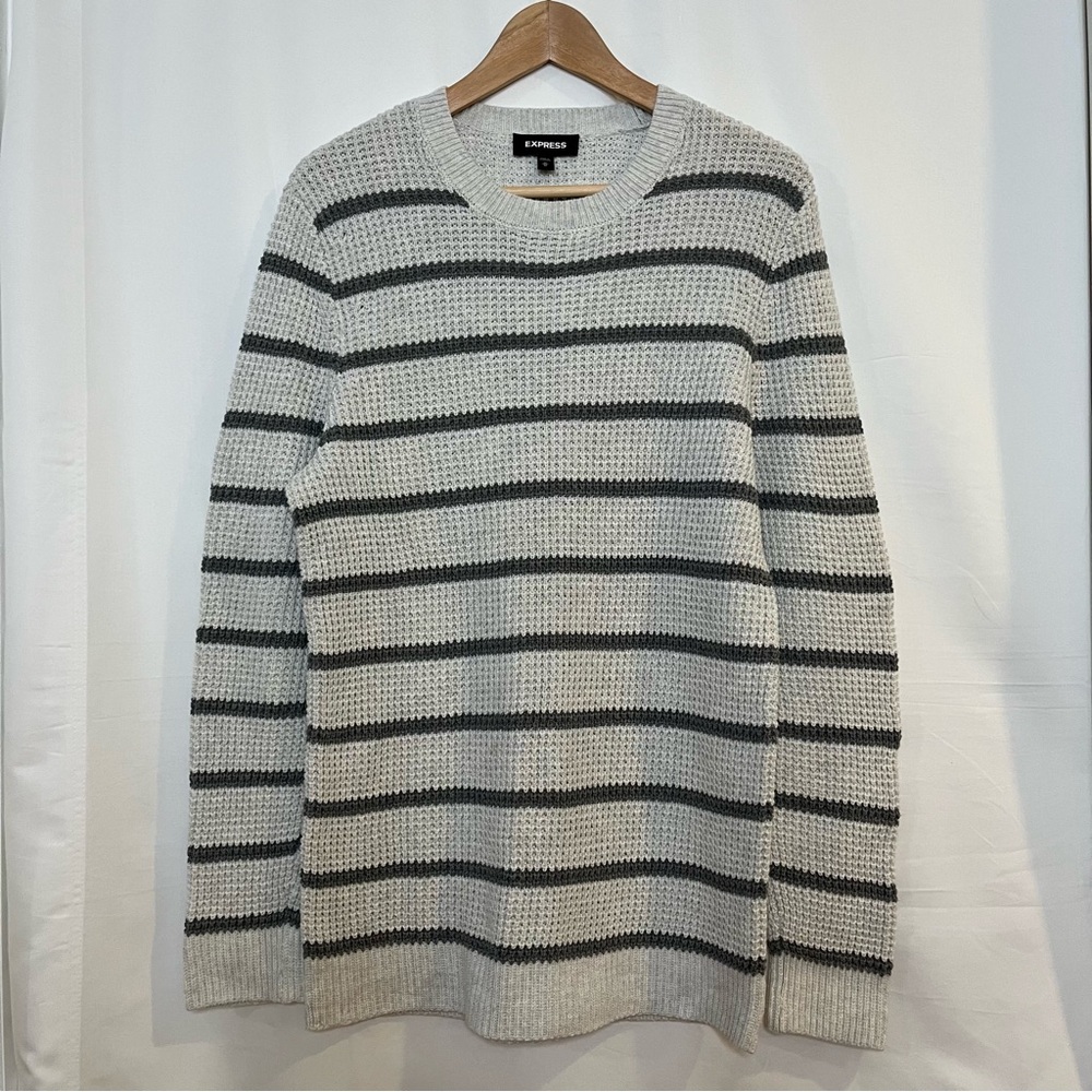 Express Men’s Striped Waffle Knit Pullover Sweater Long Sleeves Gray Size M